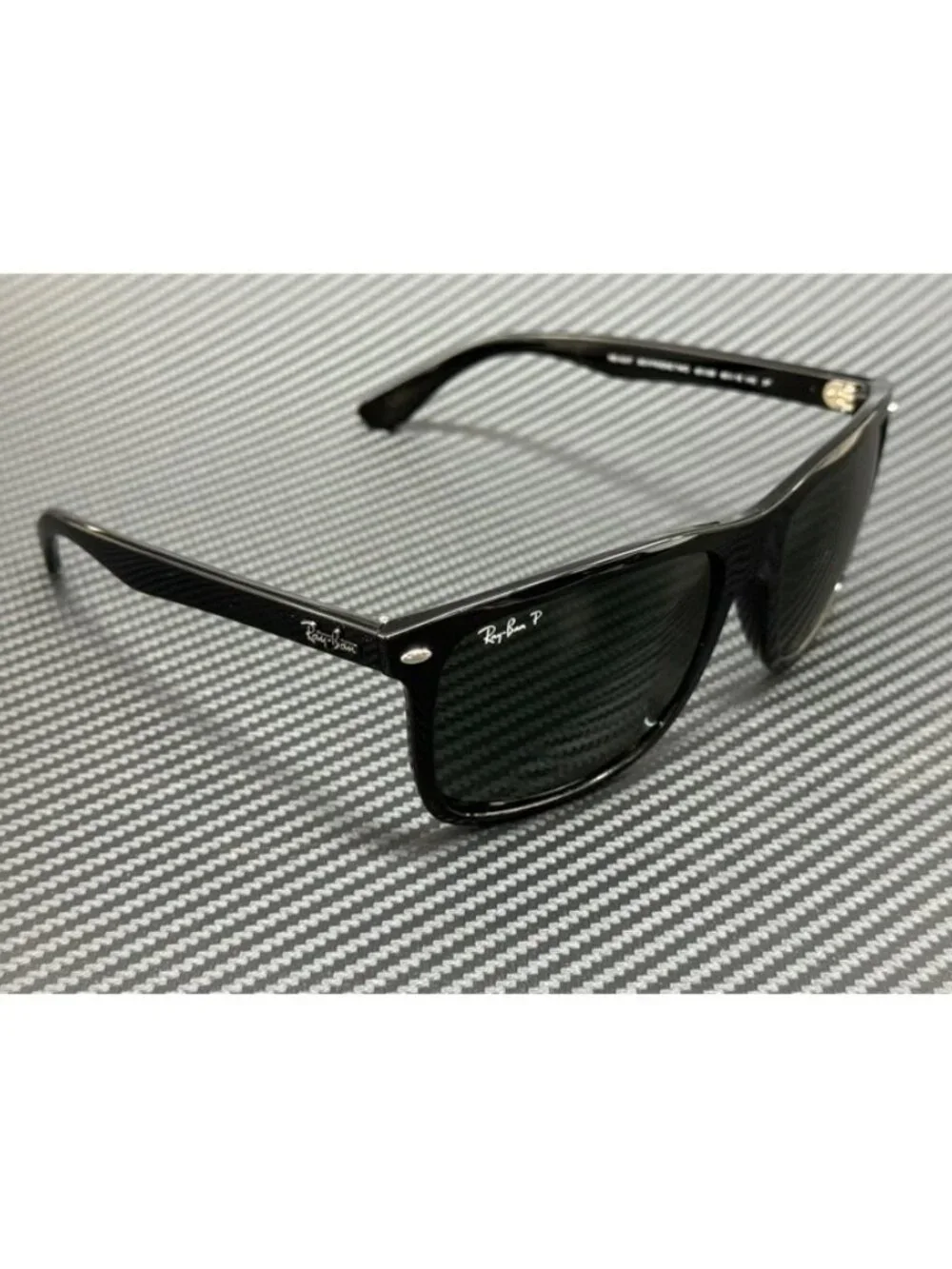 Ray-Ban new tags